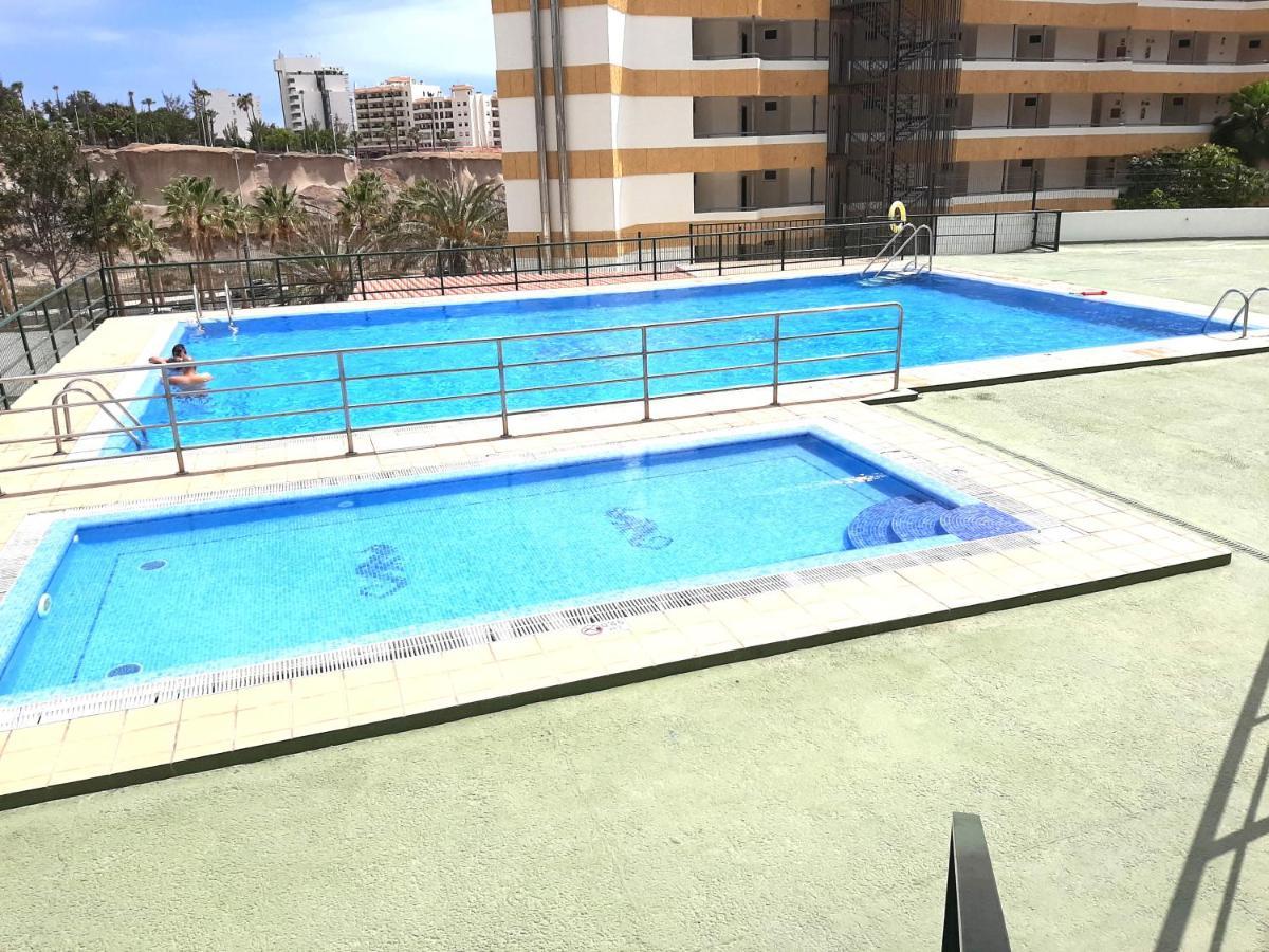 Perfectly Located Apartment With Pool Playa de las Américas Buitenkant foto