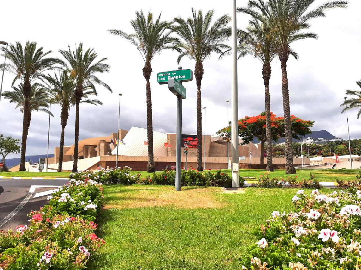 Perfectly Located Apartment With Pool Playa de las Américas Buitenkant foto
