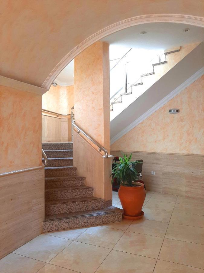 Perfectly Located Apartment With Pool Playa de las Américas Buitenkant foto