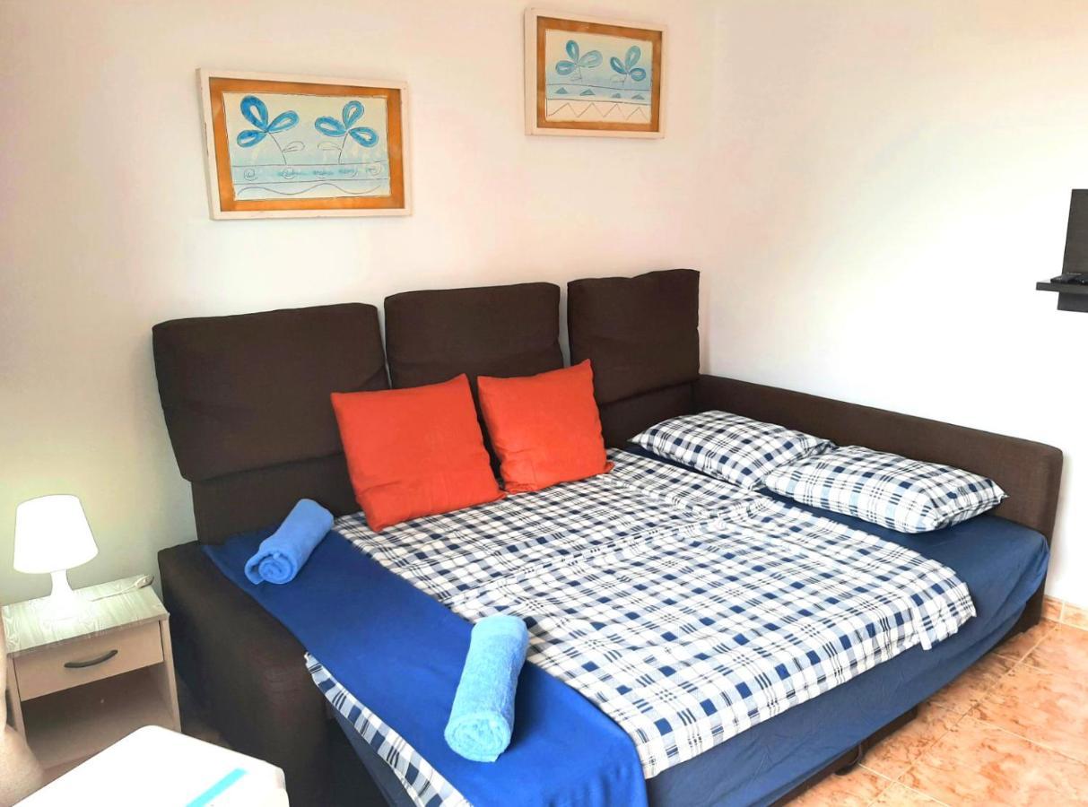 Perfectly Located Apartment With Pool Playa de las Américas Buitenkant foto